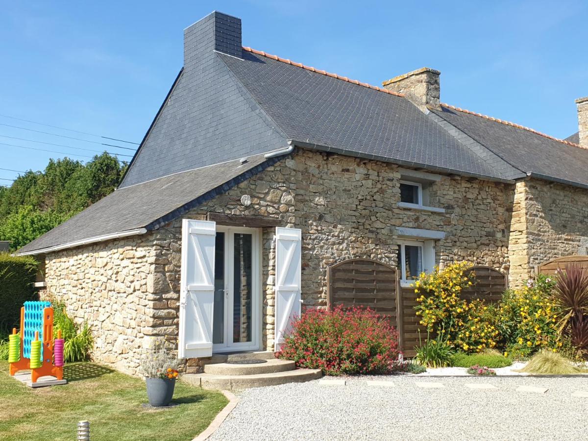 Charming Traditional 2-Bed Cottage Near Plémet Exteriér fotografie
